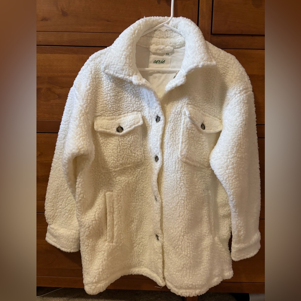 American Eagle Aerie Sherpa Shacket Size Medium